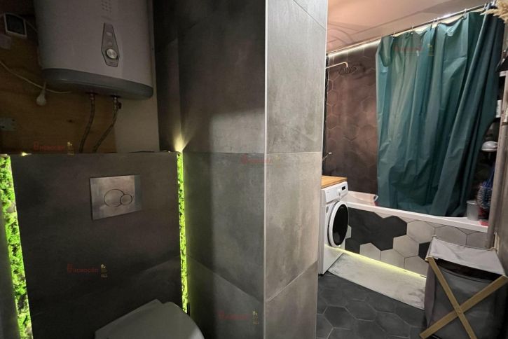 2-комн квартира Емлина 29А