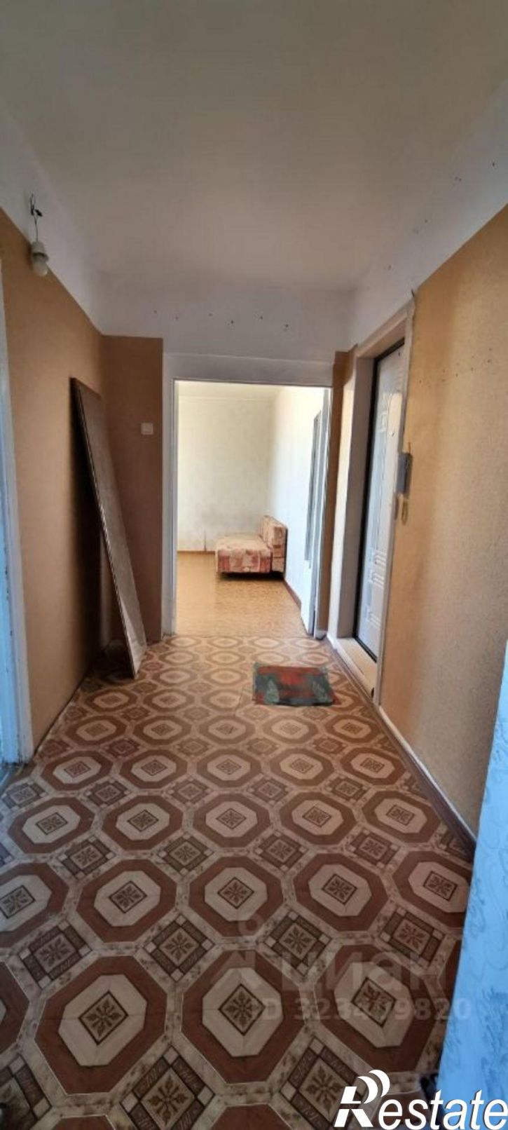 2-комн квартира проспект Космонавтов, 15,  д. 15