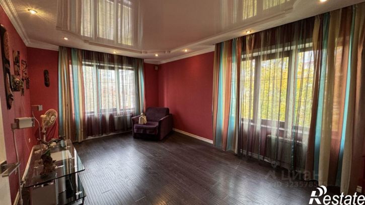 3-комн квартира улица Чкалова, 44,  д. 44