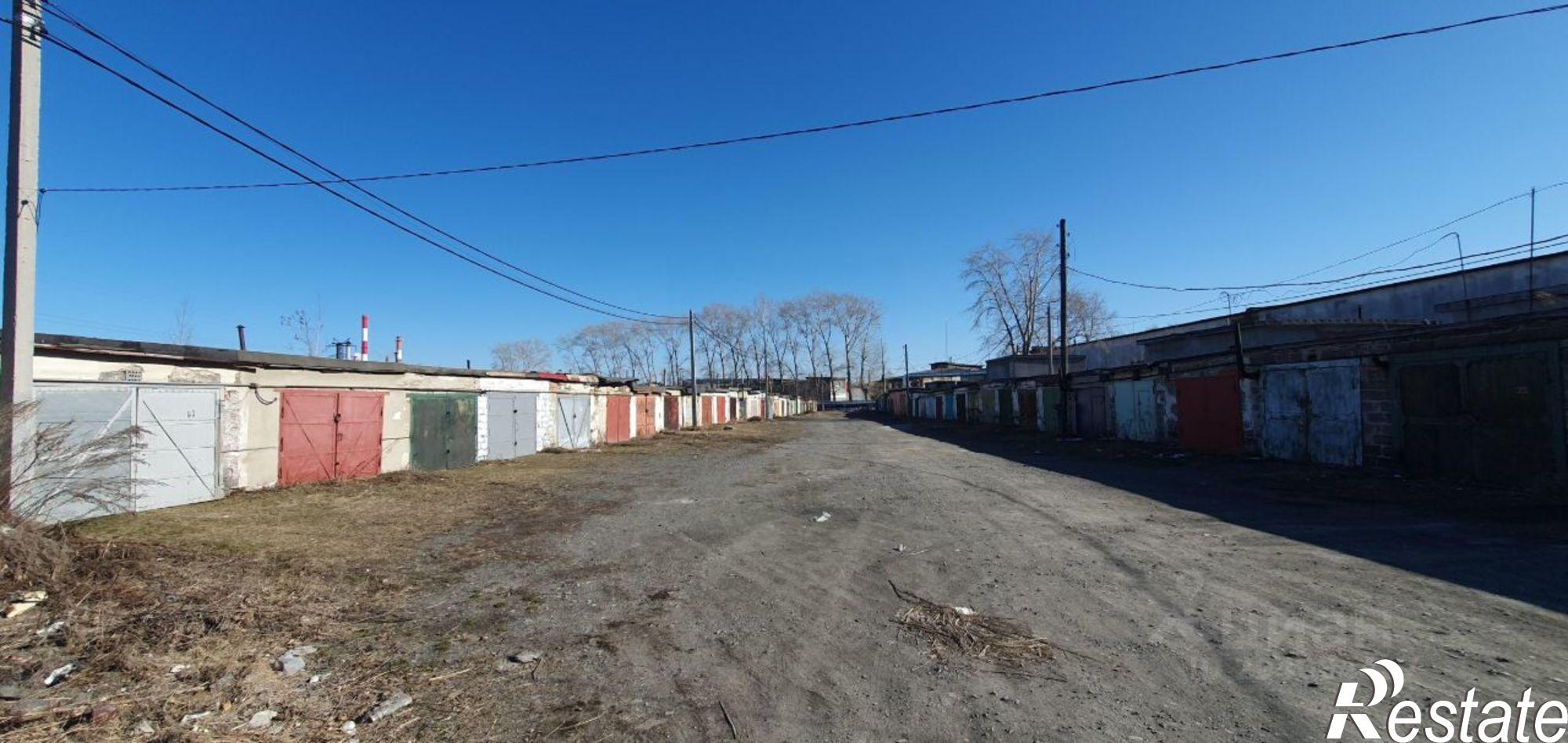 Купить гараж, место в паркинге за 350 000 рублей на ул Индустриальная