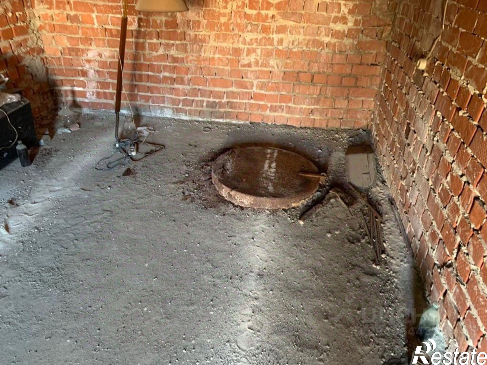 Купить гараж, место в паркинге за 350 000 рублей на ул Индустриальная