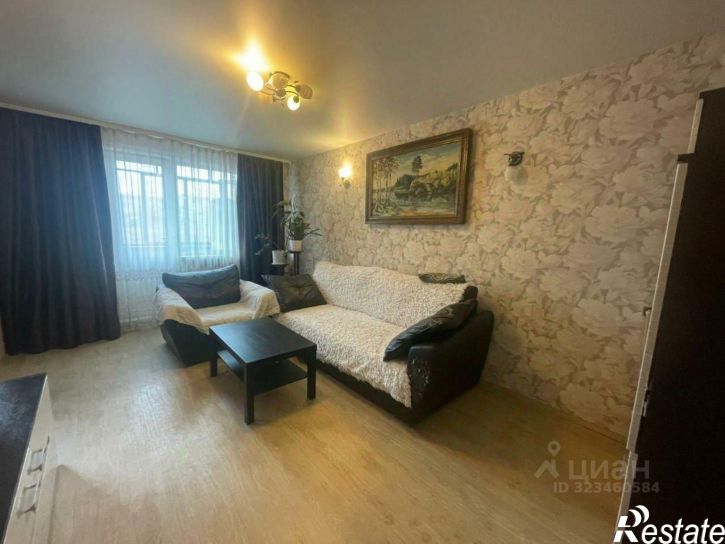 3-комн квартира ул Строителей, 42,  д. 42