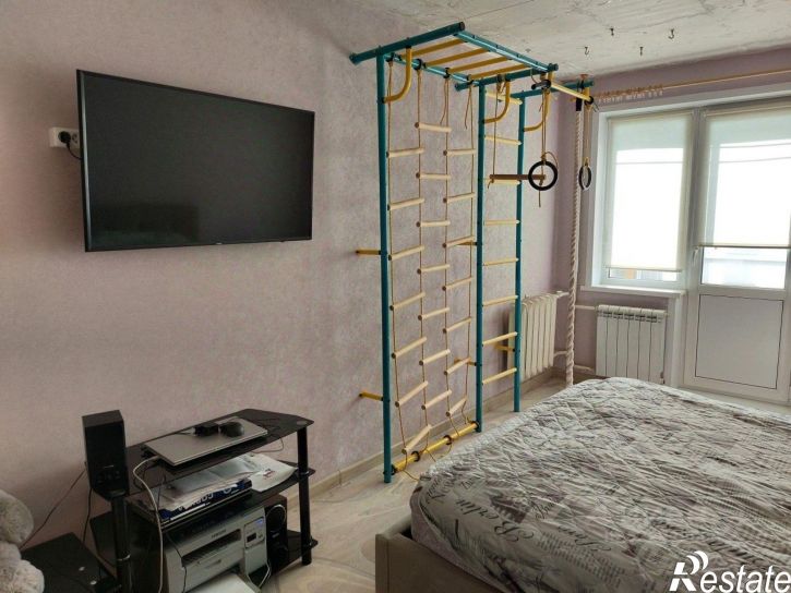 3-комн квартира улица Ватутина, 72,  д. 72