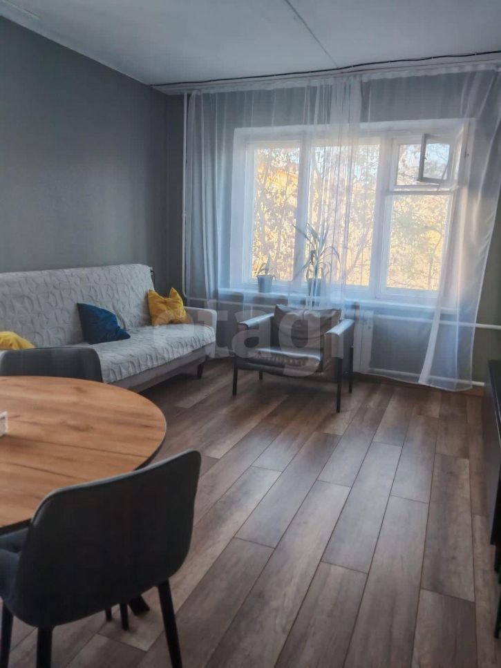 3-комн квартира улица Чкалова