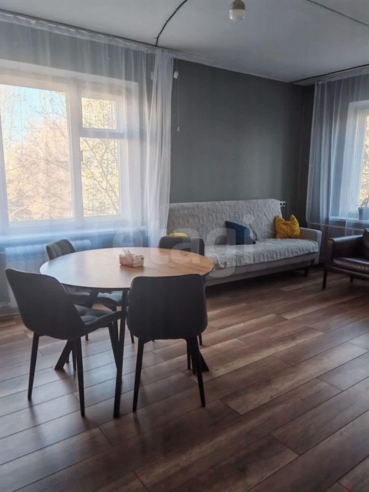 3-комн квартира улица Чкалова