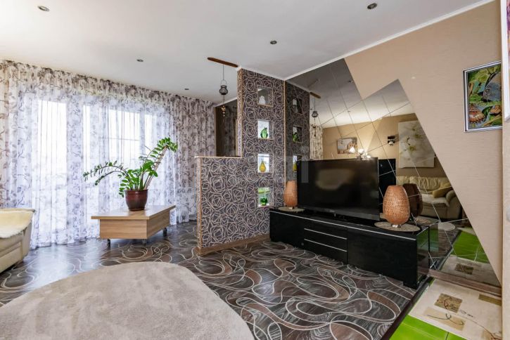 3-комн квартира улица Ленина