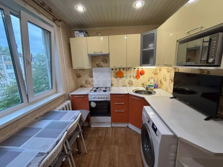 2-комн квартира улица Вайнера