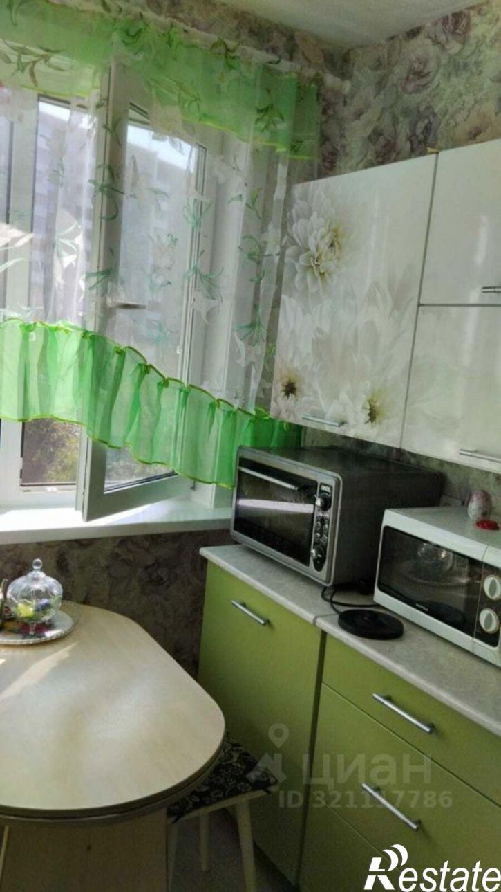 1-комн квартира улица Емлина, 18Б,  д. 18Б