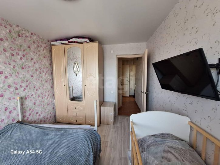 2-комн квартира улица Емлина