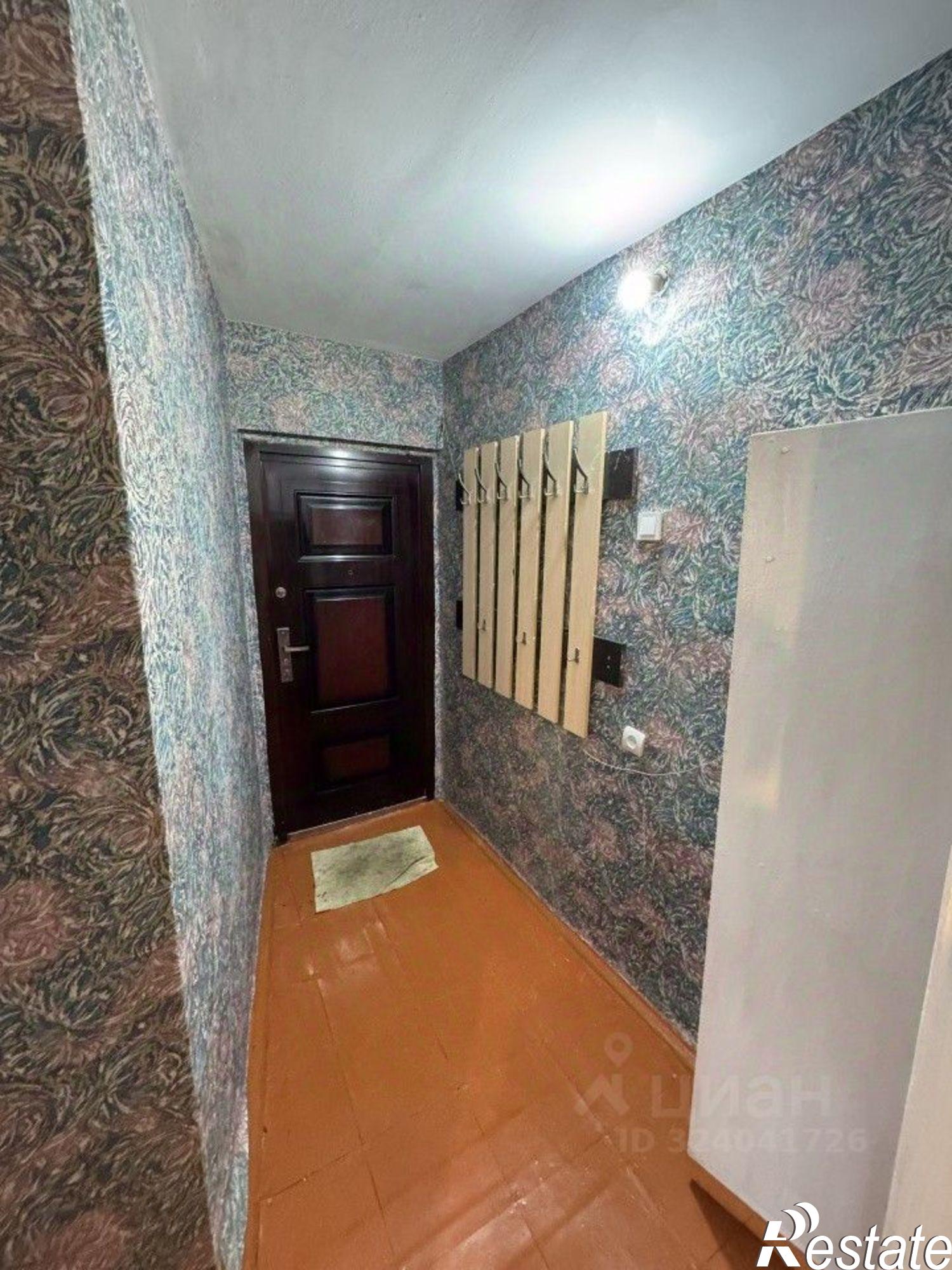 Купить квартиру за 2 280 000 рублей на улица Емлина, 12Б