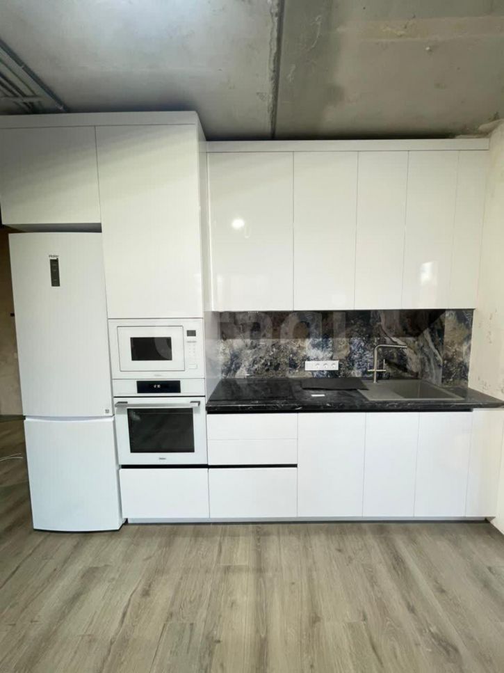 3-комн квартира улица Папанинцев