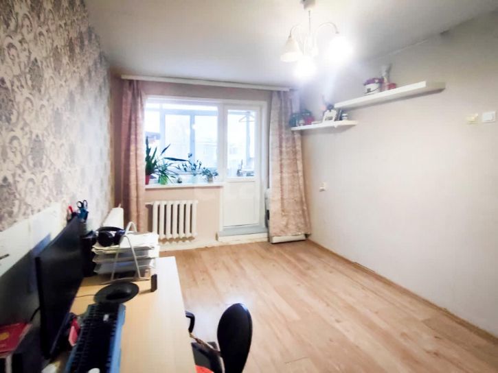 2-комн квартира проспект Космонавтов