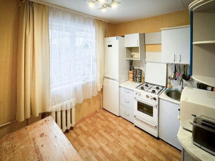 2-комн квартира проспект Космонавтов