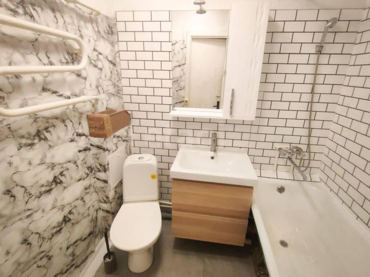 2-комн квартира проспект Космонавтов