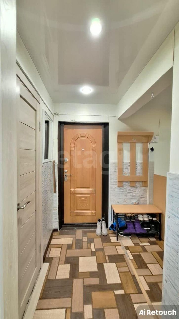 2-комн квартира улица Емлина