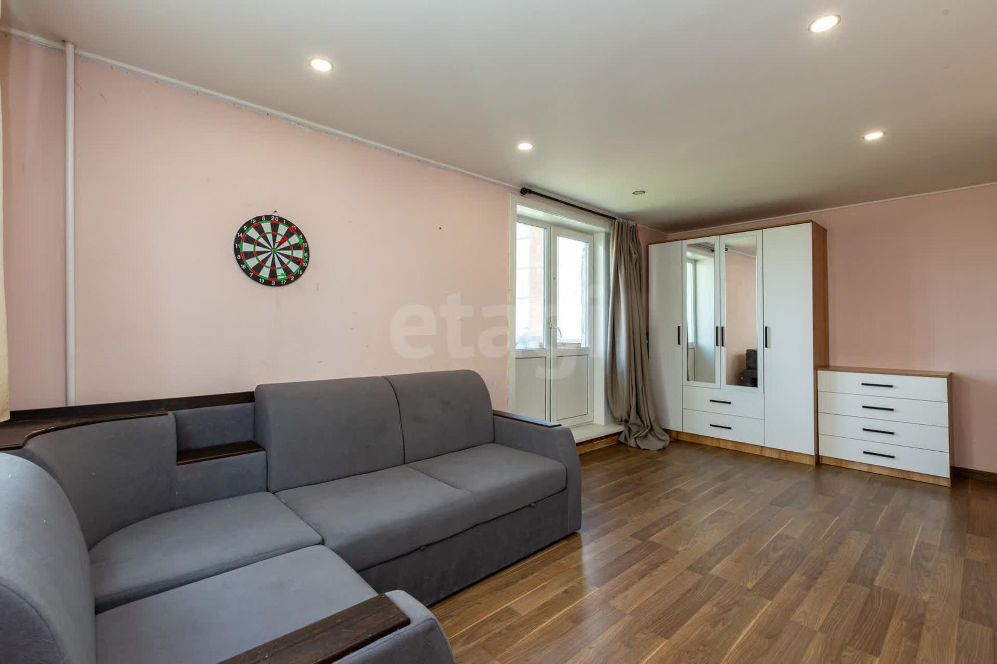 Купить квартиру за 2 700 000 рублей на Комсомольская улица