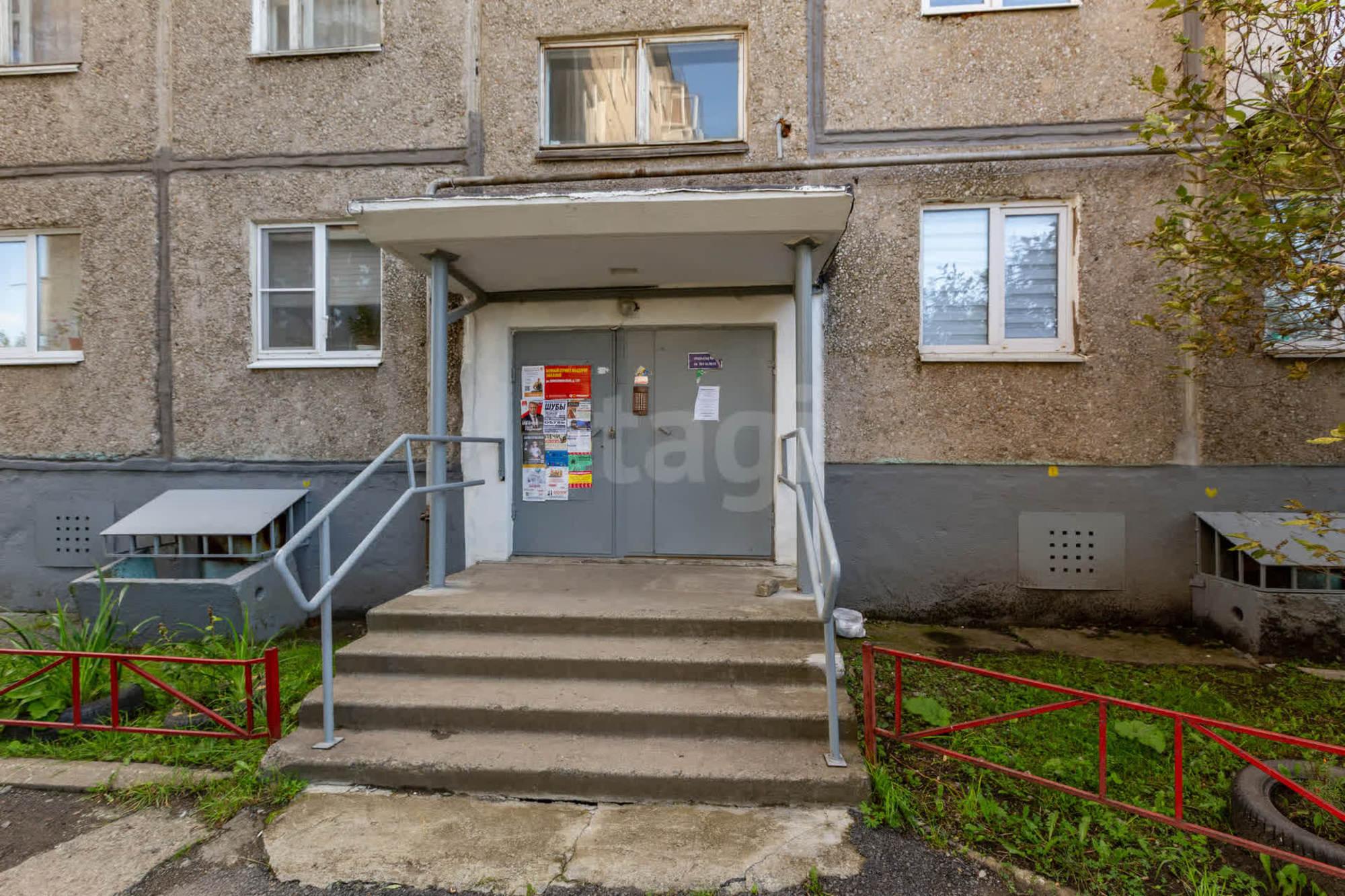 Купить квартиру за 2 700 000 рублей на Комсомольская улица