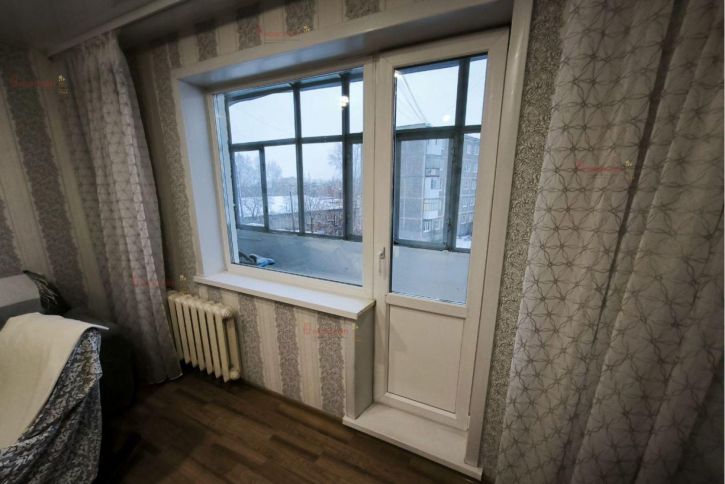 4-комн квартира Космонавтов 3/а