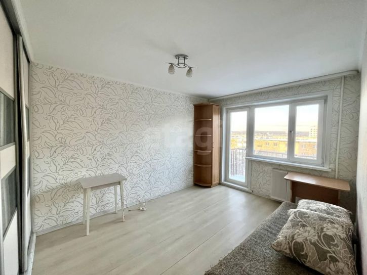 2-комн квартира улица Емлина