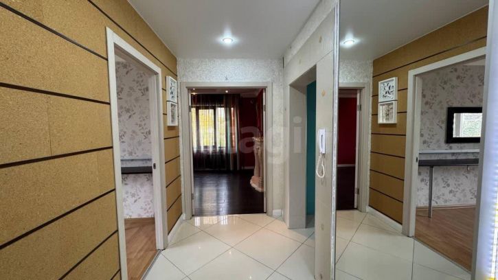 3-комн квартира улица Чкалова