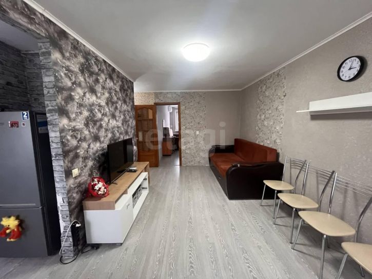 2-комн квартира проспект Космонавтов