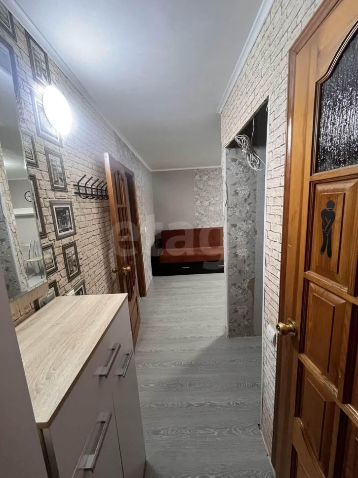 2-комн квартира проспект Космонавтов