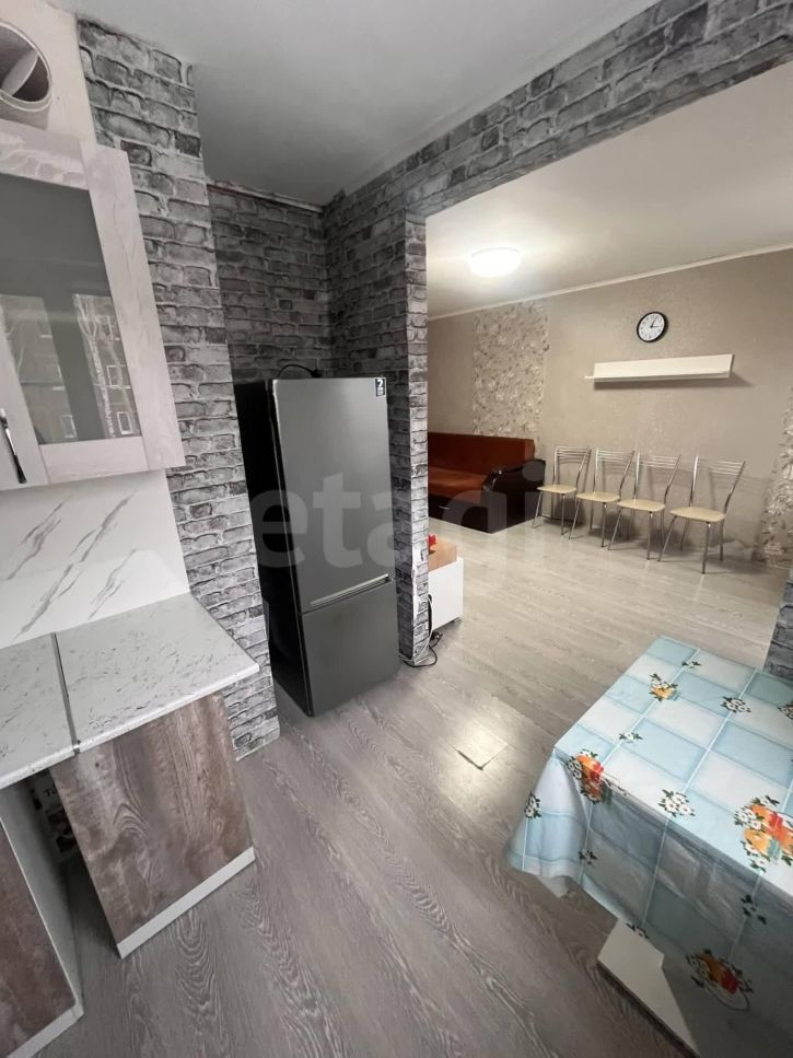 2-комн квартира проспект Космонавтов