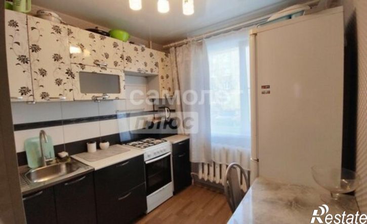 2-комн квартира улица Ватутина, 77,  д. 77