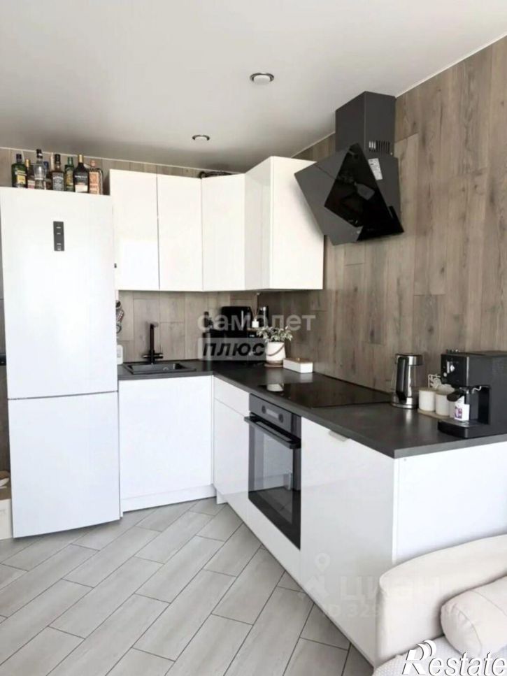 2-комн квартира улица Емлина, 23А,  д. 23А