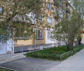 2-комн, 58кв м, этаж 2/4 улица 1 Мая, 8А