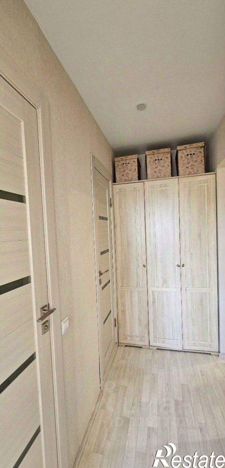 2-комн квартира пр-кт Космонавтов, 27,  д. 27