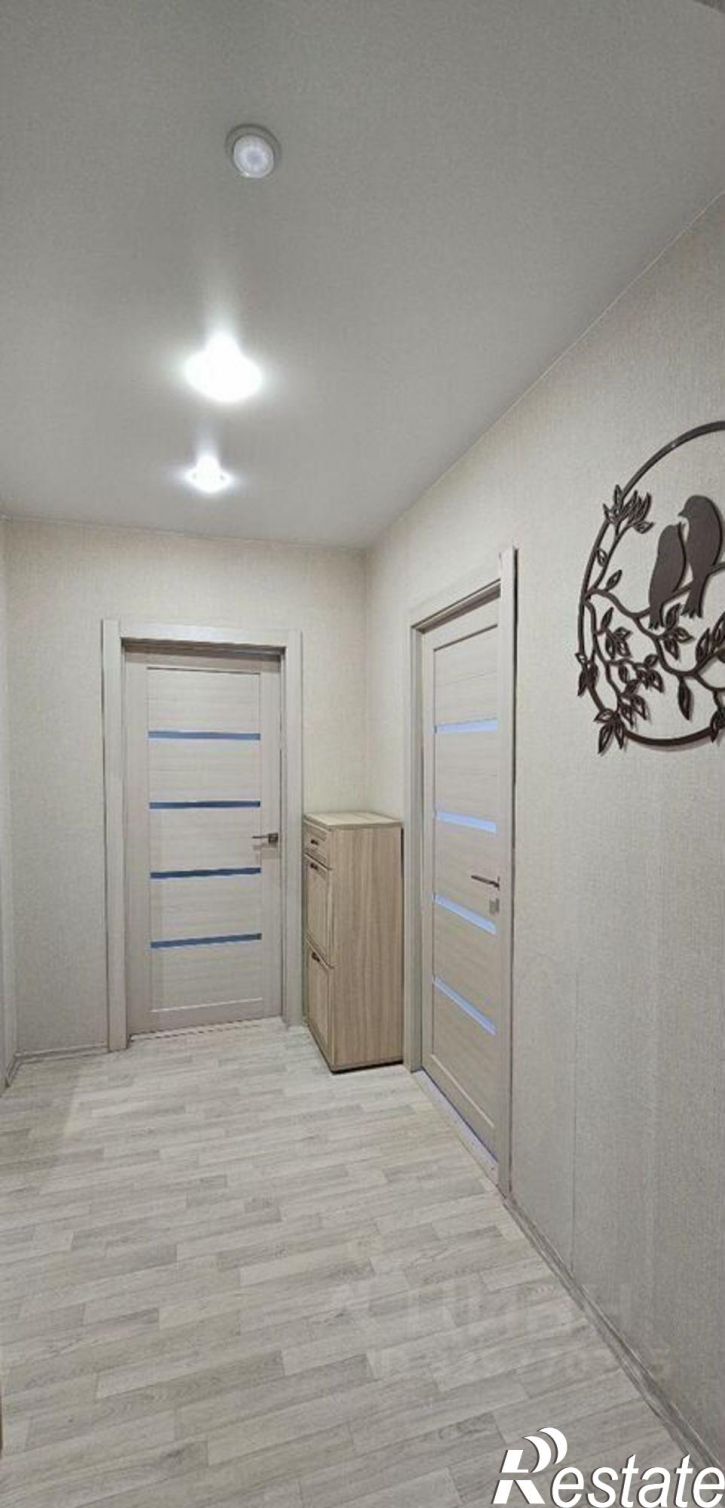 2-комн квартира пр-кт Космонавтов, 27,  д. 27