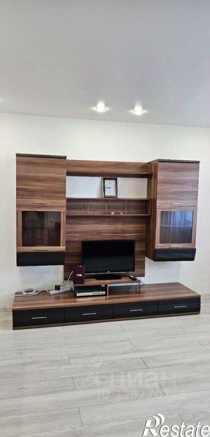2-комн квартира пр-кт Космонавтов, 27,  д. 27