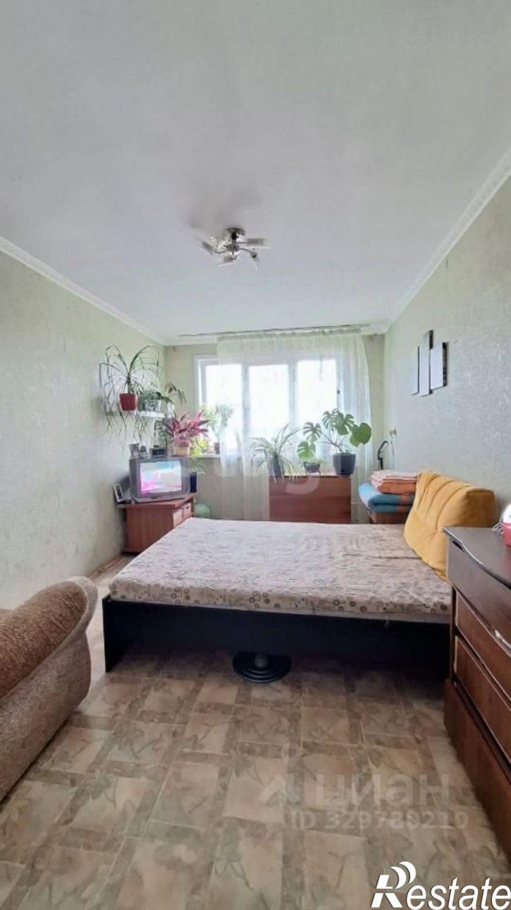 3-комн квартира улица Урицкого, 2,  д. 2