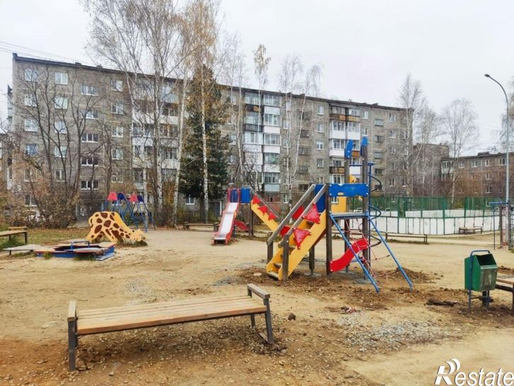 2-комн квартира проспект Космонавтов, 21А,  д. 21А