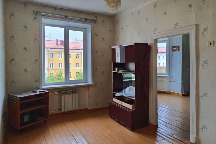 3-комн квартира Ватутина 36