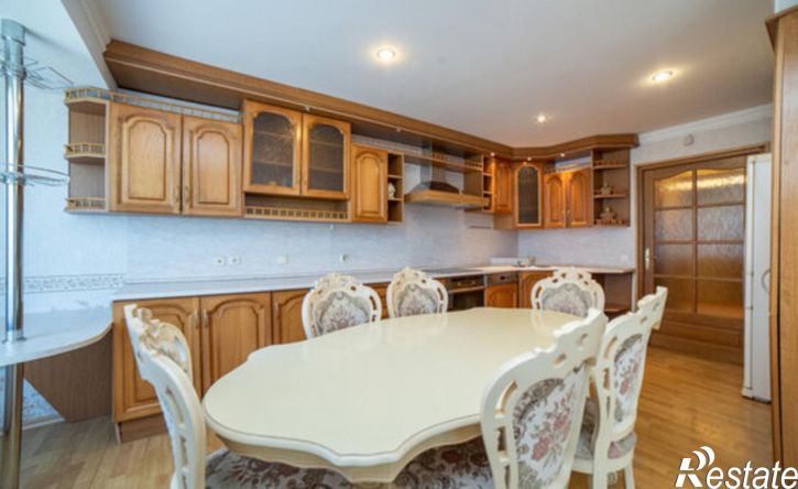 4-комн квартира ул Ватутина, 47Б,  д. 47Б