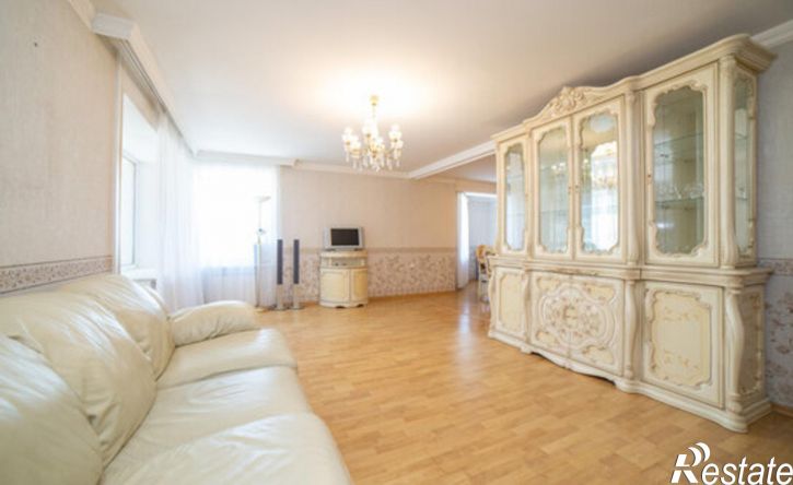 4-комн квартира ул Ватутина, 47Б,  д. 47Б