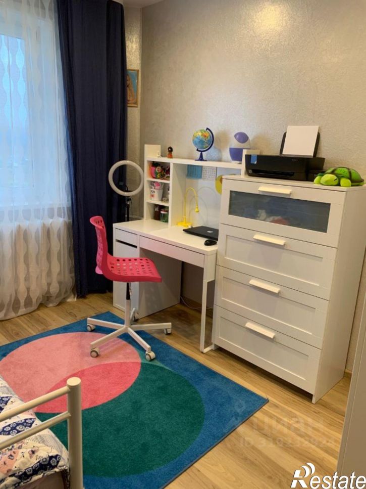 4-комн квартира улица Сакко и Ванцетти, 1А,  д. 1А