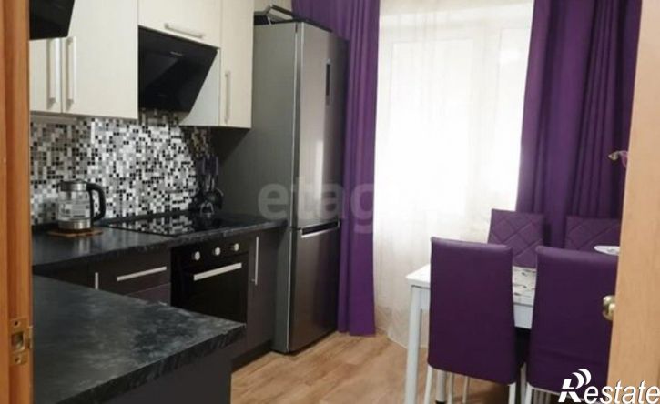 2-комн квартира улица Сакко и Ванцетти, 10,  д. 10