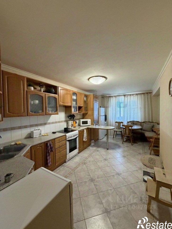4-комн квартира улица Ватутина, 47Б,  д. 47Б