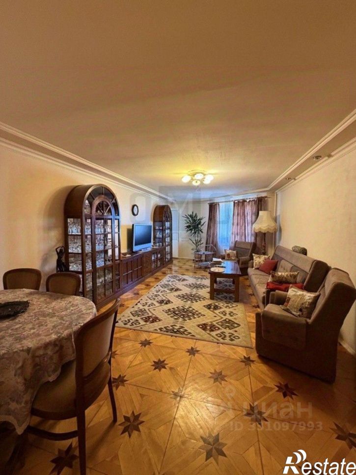 4-комн квартира улица Ватутина, 47Б,  д. 47Б