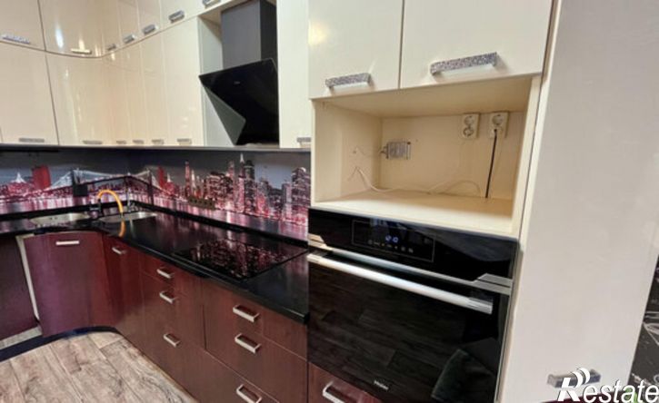 3-комн квартира пр-кт Ильича, 5В,  д. 5В