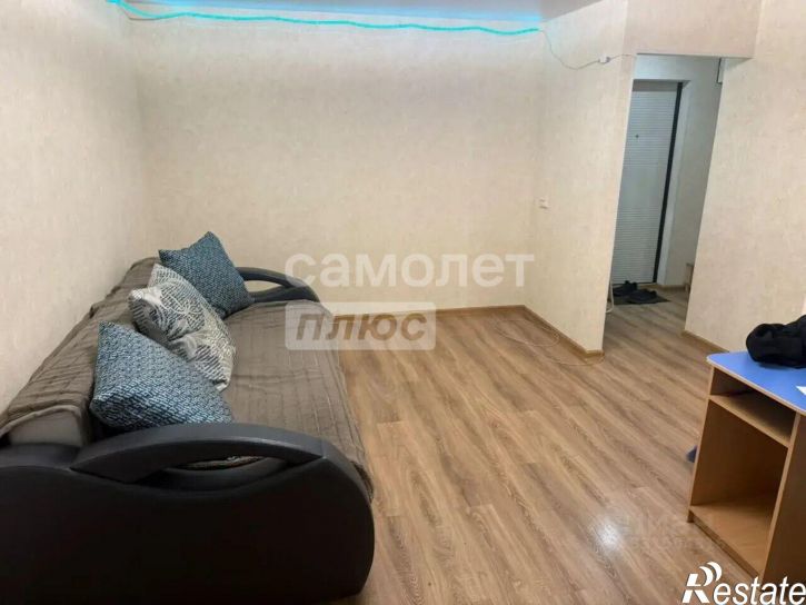 1-комн квартира улица Ватутина, 52,  д. 52
