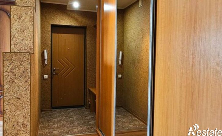 4-комн квартира ул Сакко и Ванцетти, 1А,  д. 1А