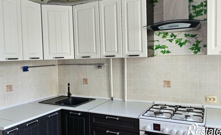 4-комн квартира ул Сакко и Ванцетти, 1А,  д. 1А