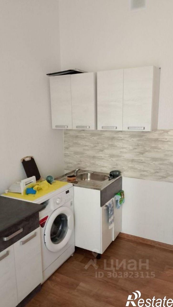 1-комн квартира ул Сакко и Ванцетти, 10,  д. 10