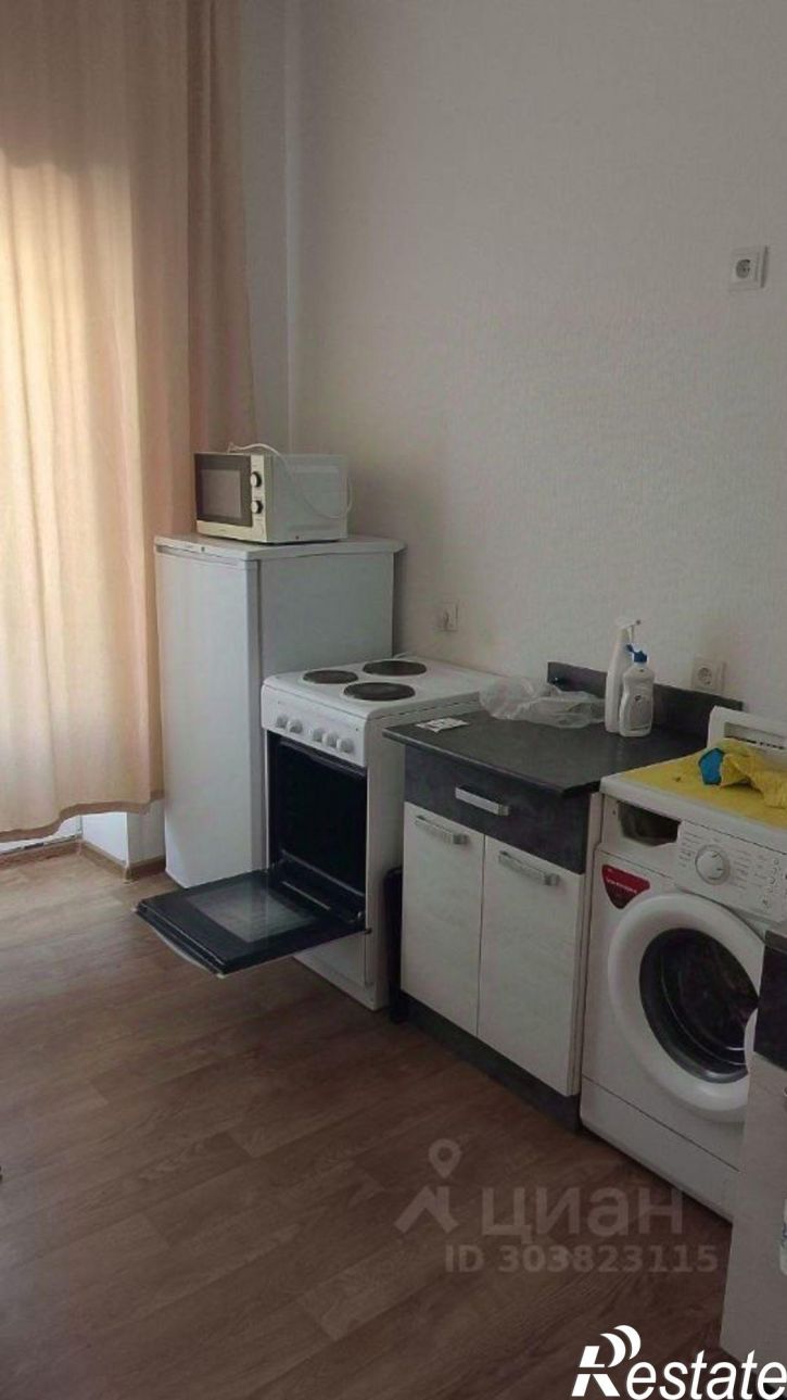 1-комн квартира ул Сакко и Ванцетти, 10,  д. 10