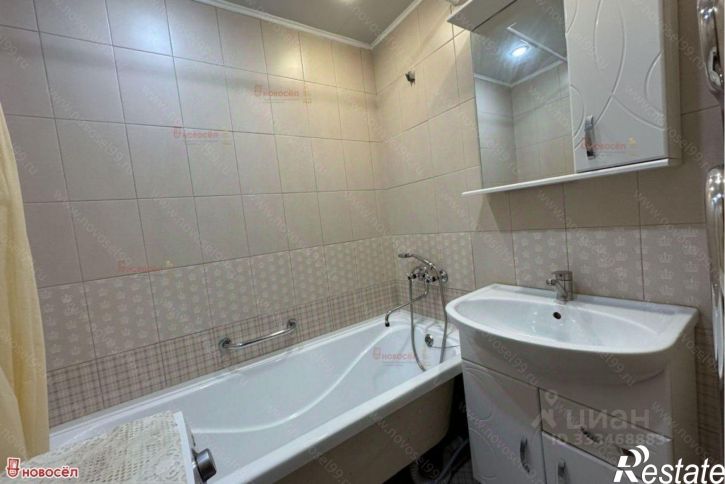 2-комн квартира ул Крылова, 2,  д. 2