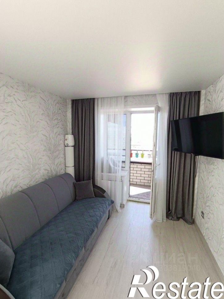 2-комн квартира улица Сакко и Ванцетти, 10,  д. 10